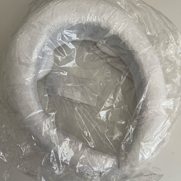 Cinnamon roll headband - Picture 2 of 2